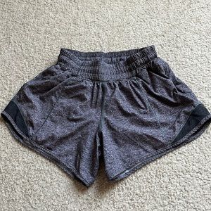 Lululemon hotty hot short. 4 inch size 2